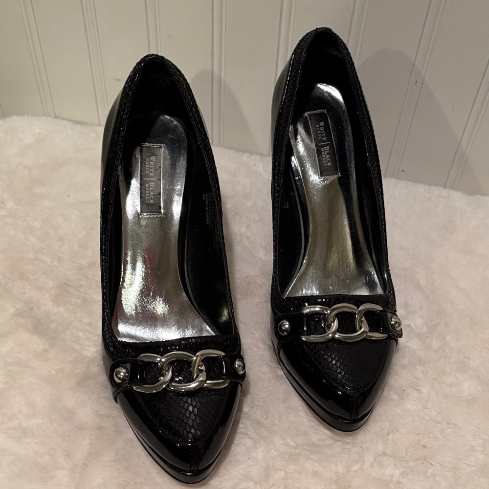 White House Black Market Harlow Patent Leather Stilettos  Size 8